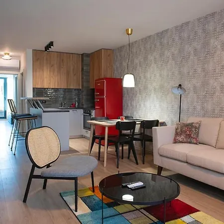 Lejlighed New York: A Spacious Modern With Parking *