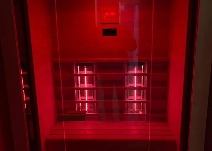 New York: A Spacious Modern With Parking Sofya